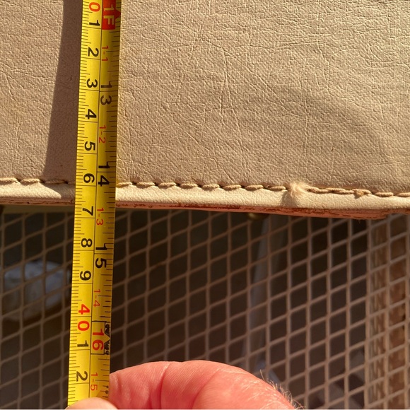 Patricia Stevens Tote Case with Hat. - Picture 14 of 16